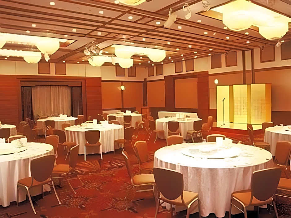 The Crest Hotel Kashiwa