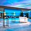 Renaissance Los Angeles Airport Hotel