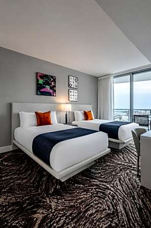 Two-Bedroom Deluxe Apartment with Ocean View