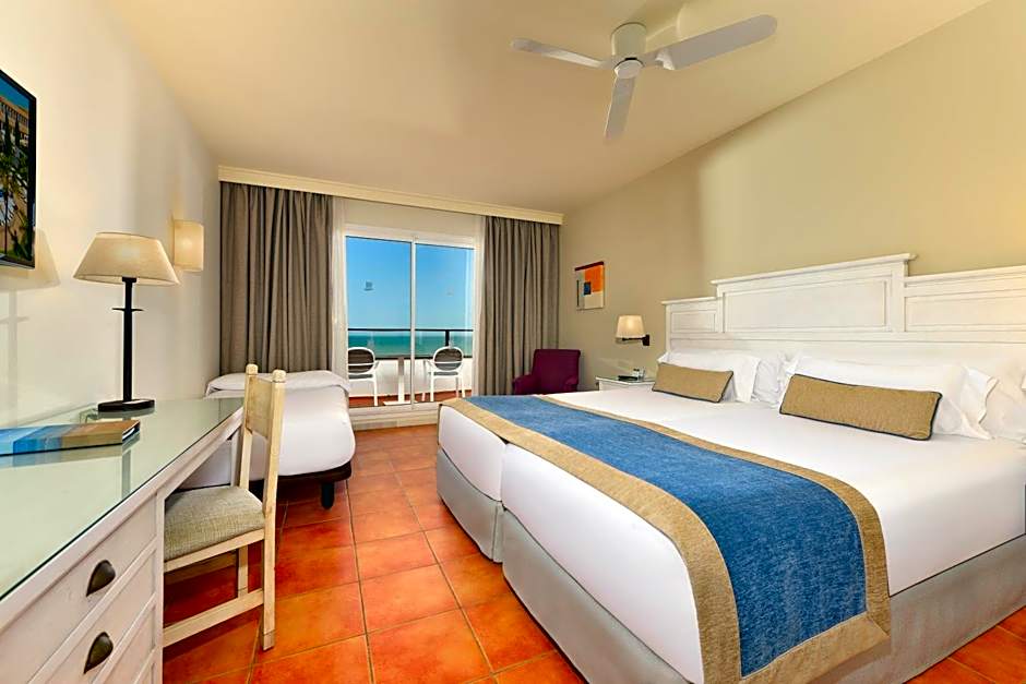 Photo 1 of 4 of Sea View