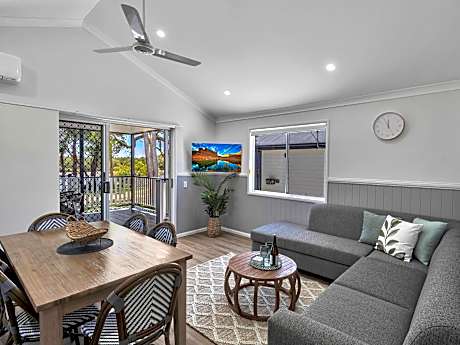 Waterfront Sky Deck Villa 2BR - No pets allowed