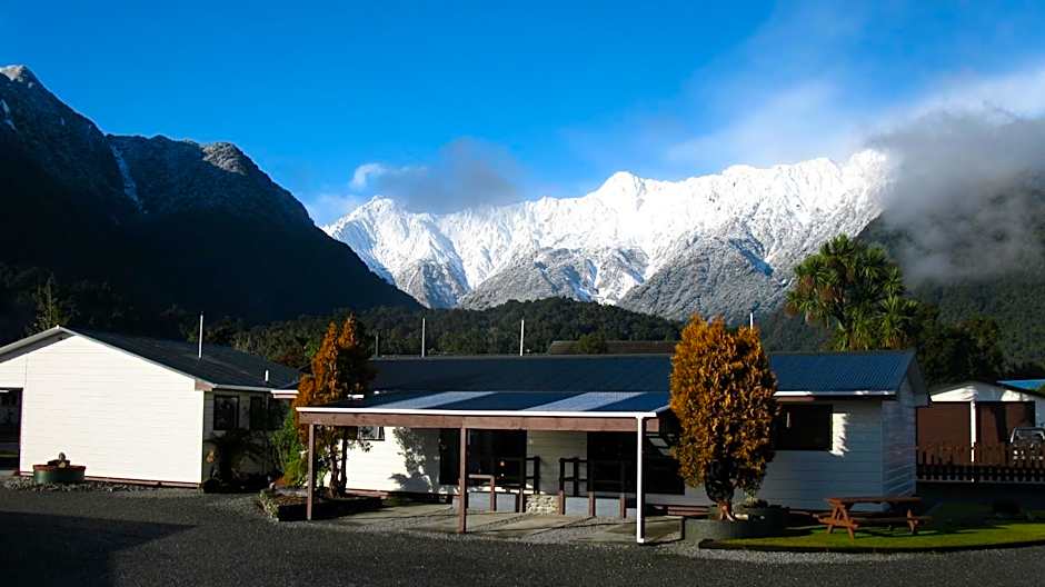 Lake Matheson Motel