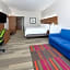 Holiday Inn Express & Suites Dallas NW HWY - Love Field By IHG