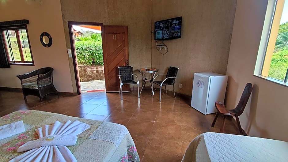 Pousada Além das Formas - Acesso a cachoeiras e gruta encantada