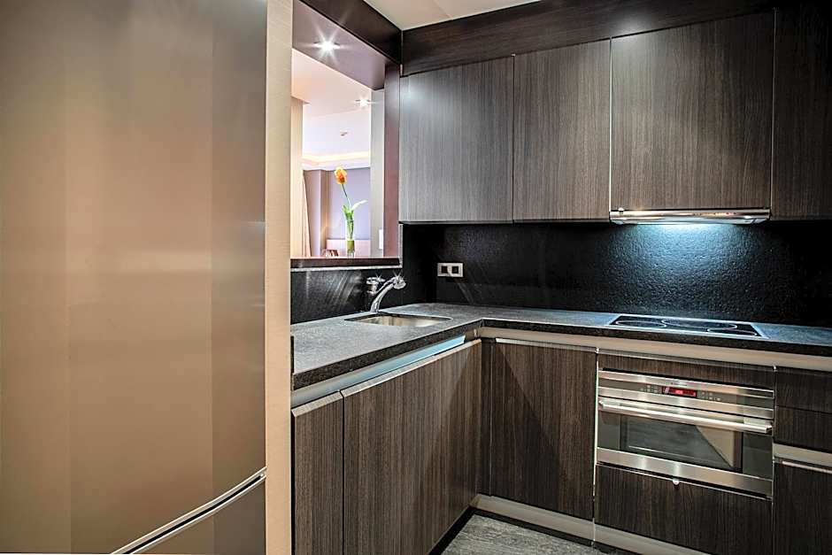 Washington Parquesol Suites & Hotel