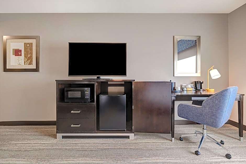 Hampton Inn By Hilton And Suites Seattle Federal Way