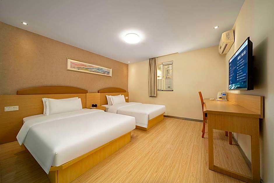 7 Days Inn Changsha Wuyi Avenue Yingbin Road Subway Station – Changsha, KY