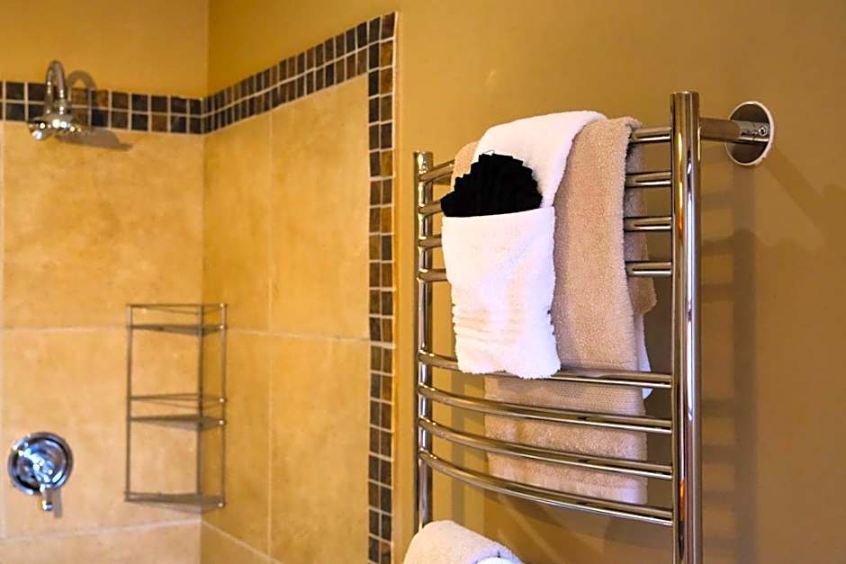 BWHALE guest house B&B