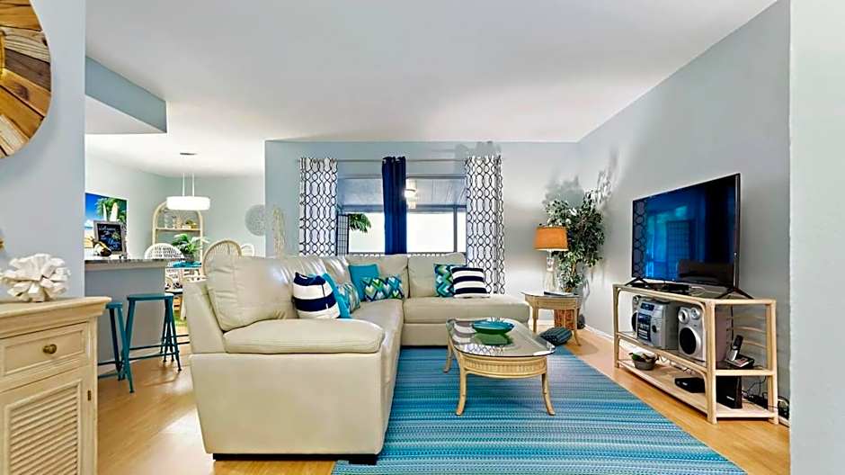 Relaxing Spacious Coastal 3bd Gulfport Paradise