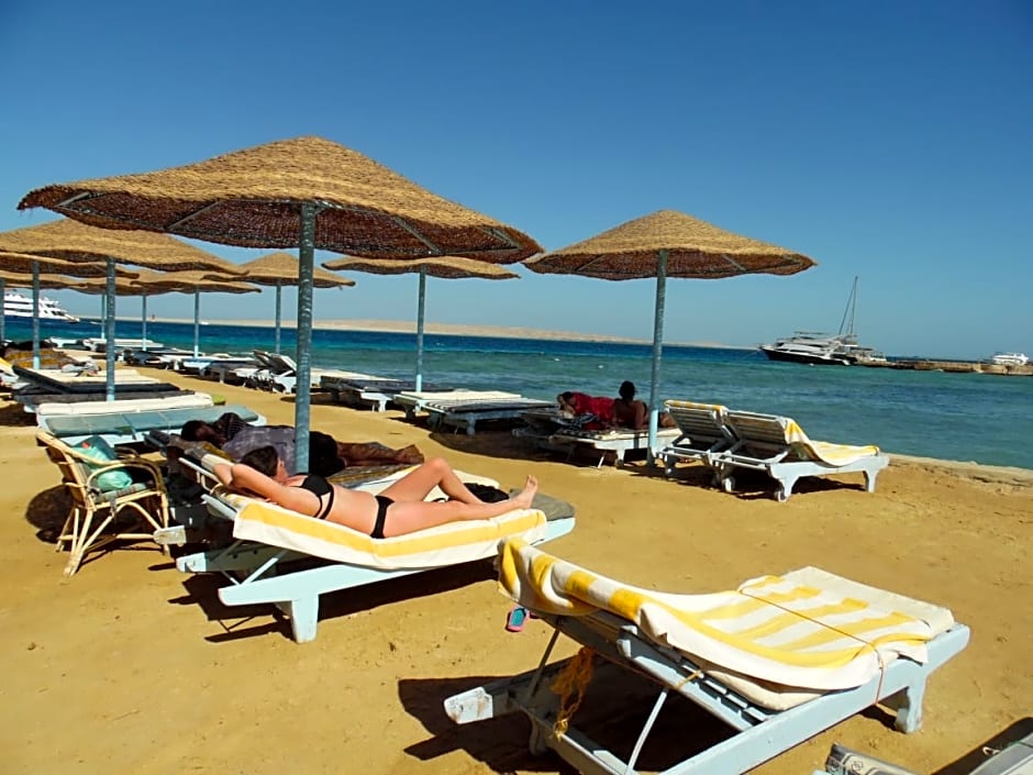 Dexon Roma Hotel & Aqua Park