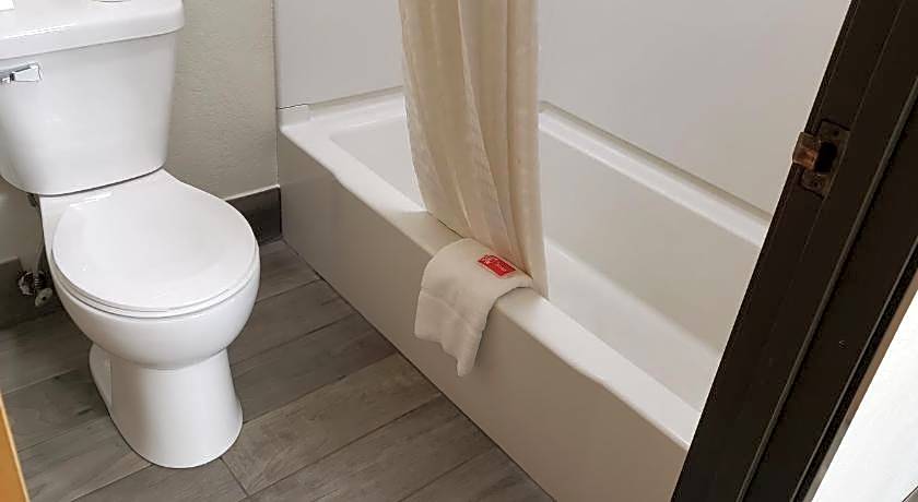 Econo Lodge Cedar Rapids South