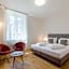 ELECTRIC Rooms & Suites