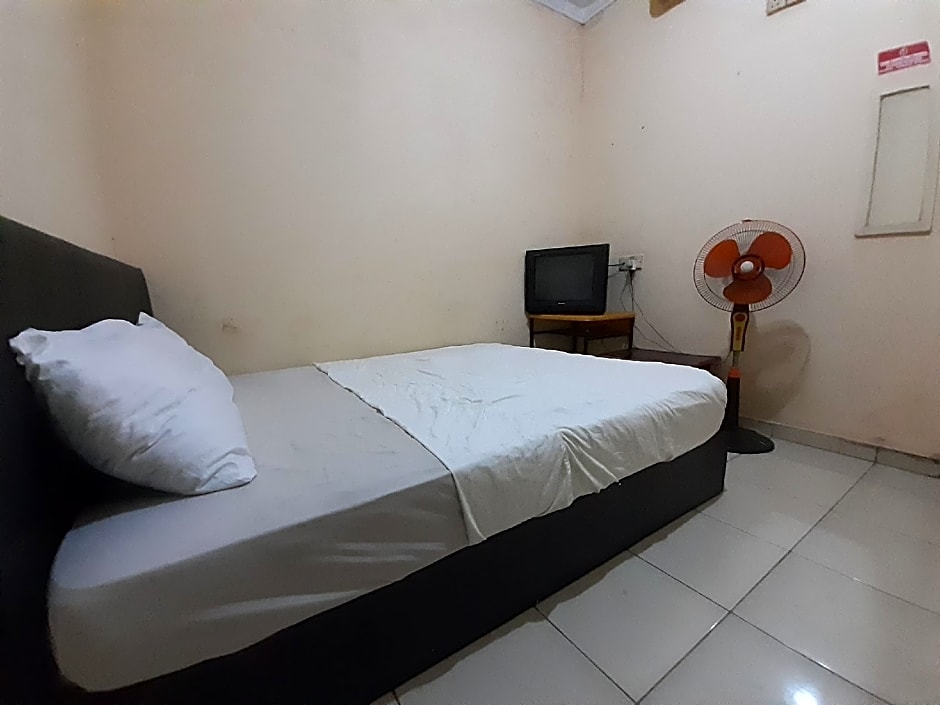 SPOT ON 92492 Pelita Satu