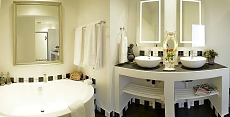 Suite with Bath and Shower