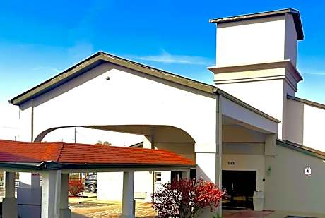 Ramada by Wyndham Columbia