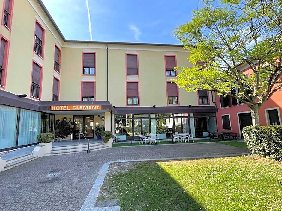 Hotel Clementi
