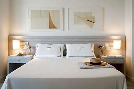 Grand Panoramic Room with front sea view