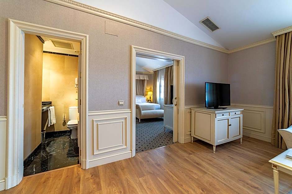 Eugenia de Montijo, Autograph Collection by Marriott