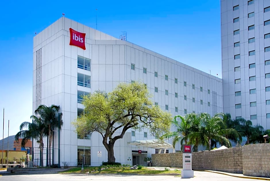Ibis Monterrey Valle
