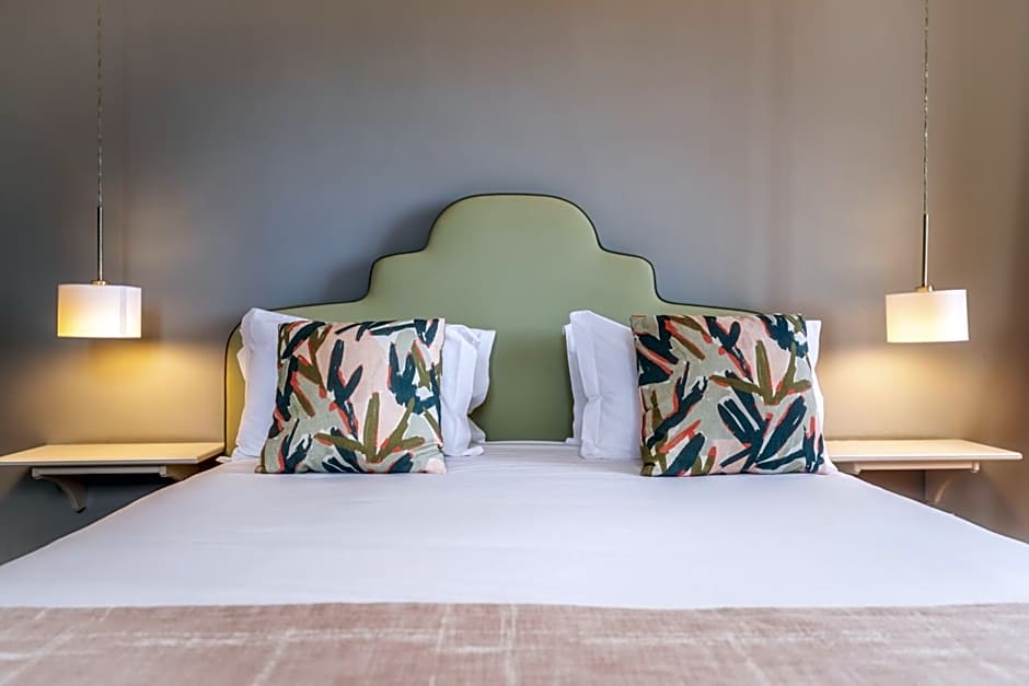 The Wine Lodges by An Island Apart