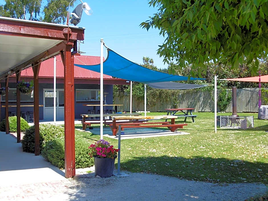 Glenavys Waitaki River Motor Camp