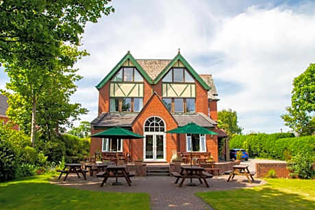 The Chetwynde - Self Check In HMO