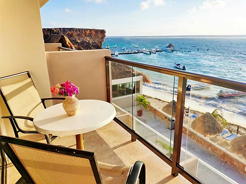 Hacienda Morelos Beachfront Hotel