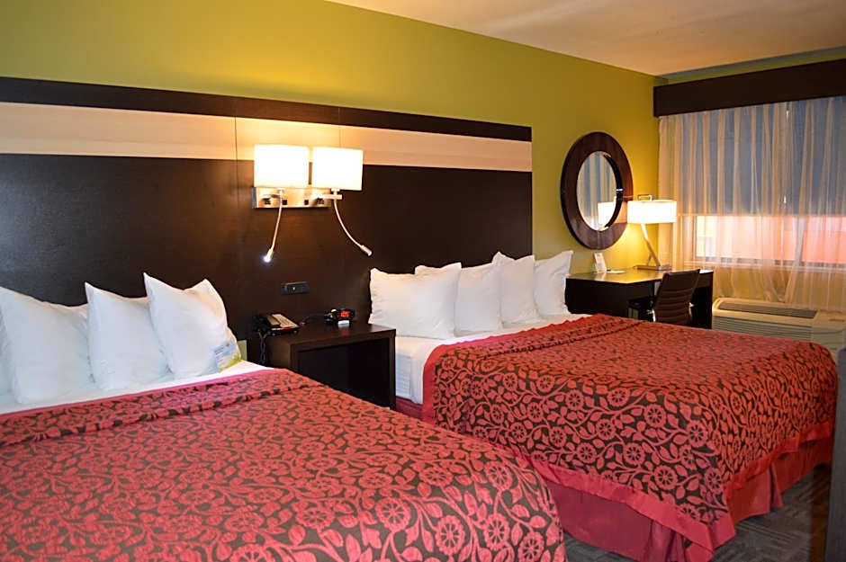 Days Inn by Wyndham Carlsbad
