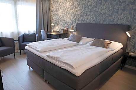 2 Single Beds, Non-Smoking, Third Bed Is A Twin Bed, Full Breakfast