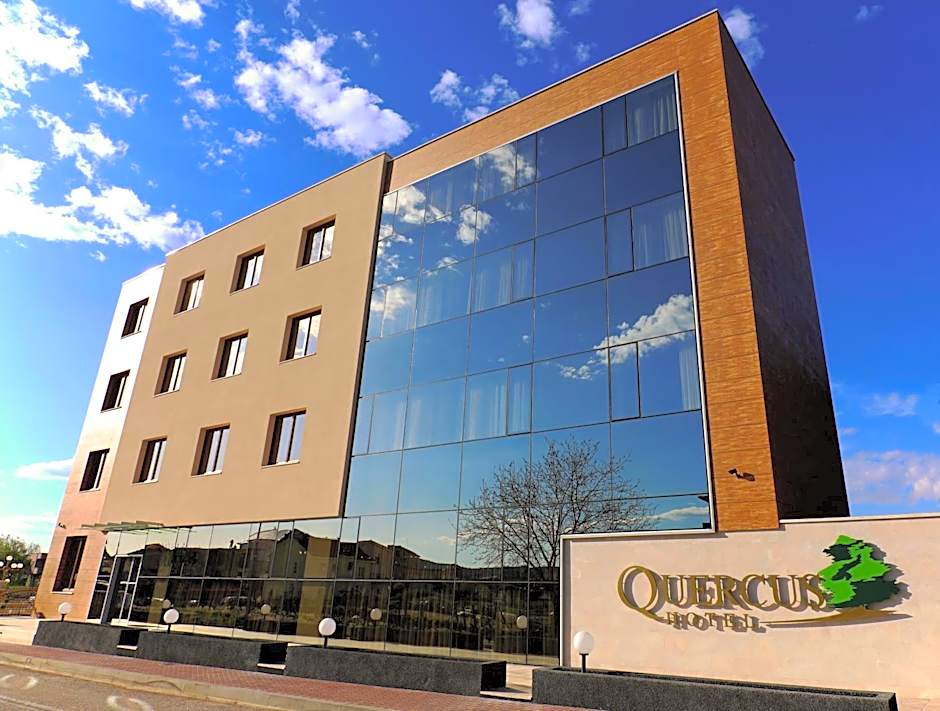 Hotel Quercus