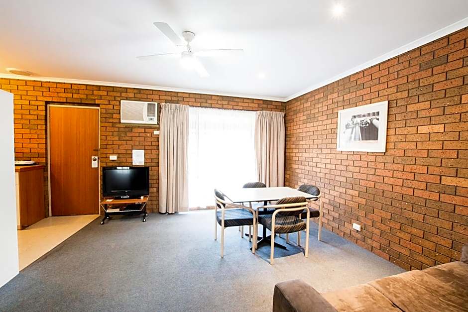 Sportslander Motor Inn