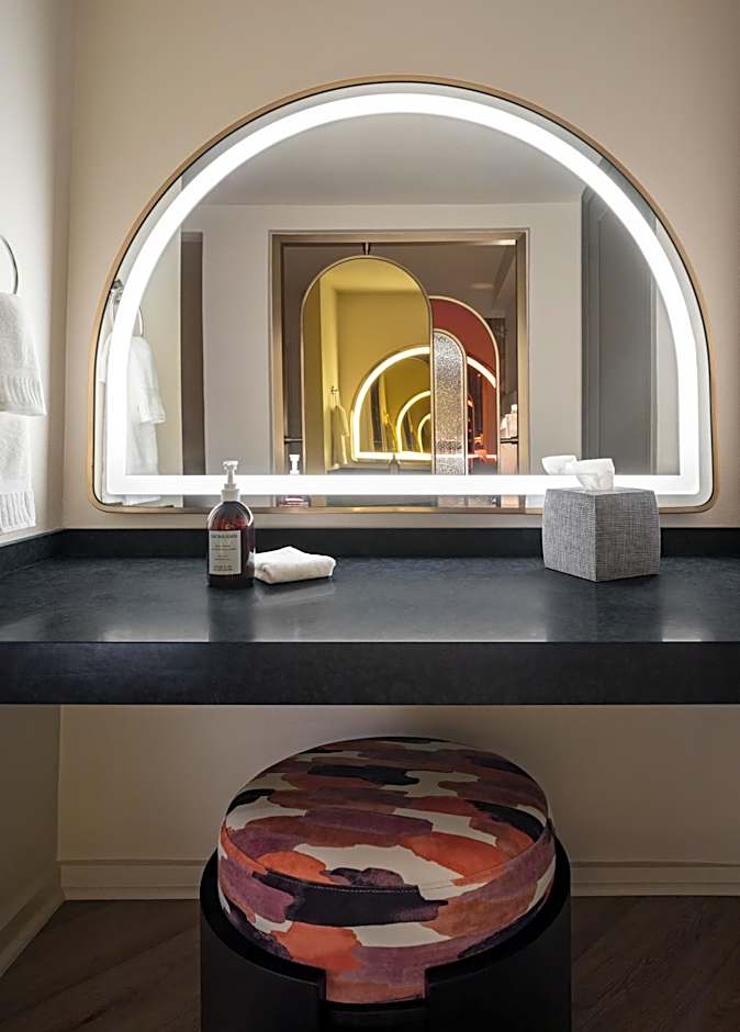 The Luce, St. Pete Beach, a Tribute Portfolio Hotel