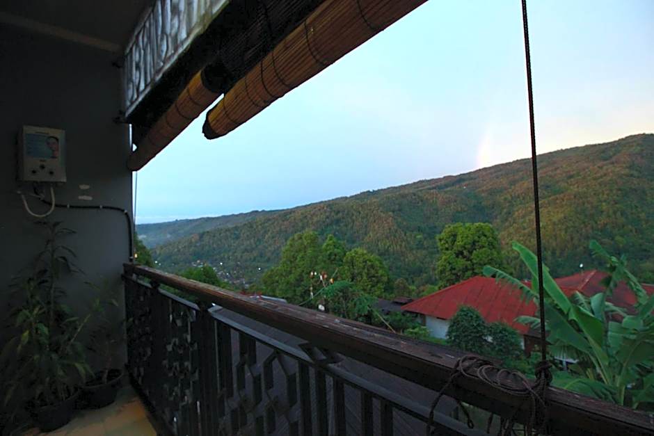 Dong Paloh Hostel
