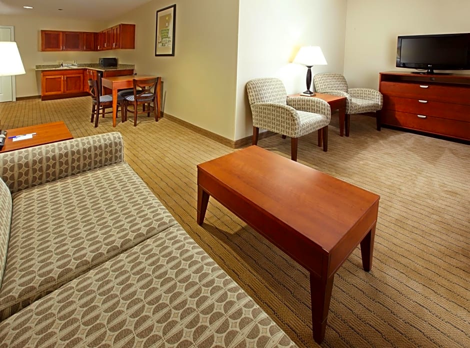 Holiday Inn Express Searcy