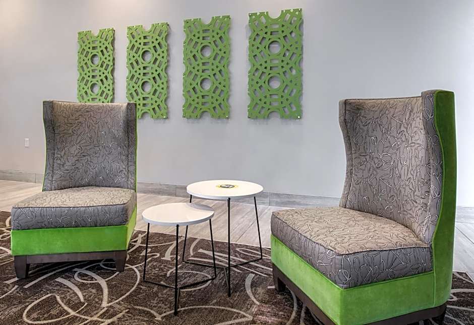 La Quinta Inn & Suites by Wyndham Mobile