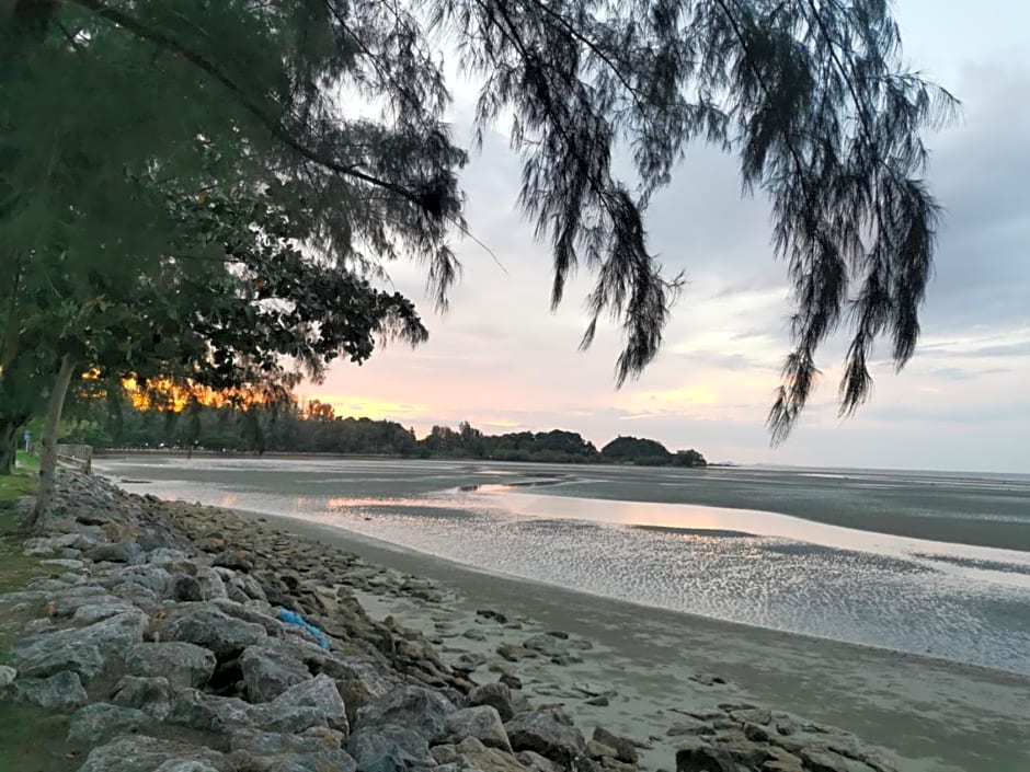 Neverland Beach Village Bungalows