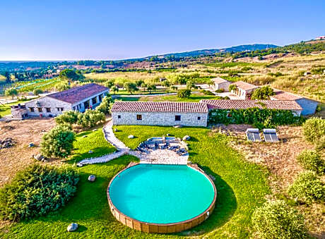 Residence with swimming-pool in Badesi, apartments with private outdoor area
