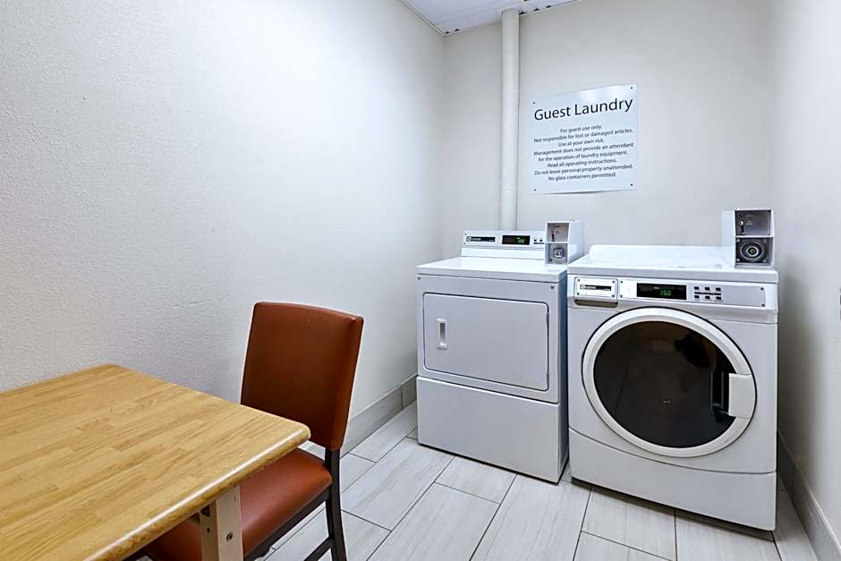 Holiday Inn Express and Suites Three Rivers By IHG