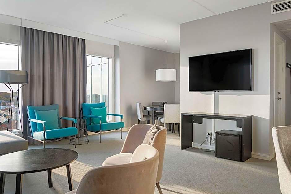 Best Western Plus Hotel Plaza