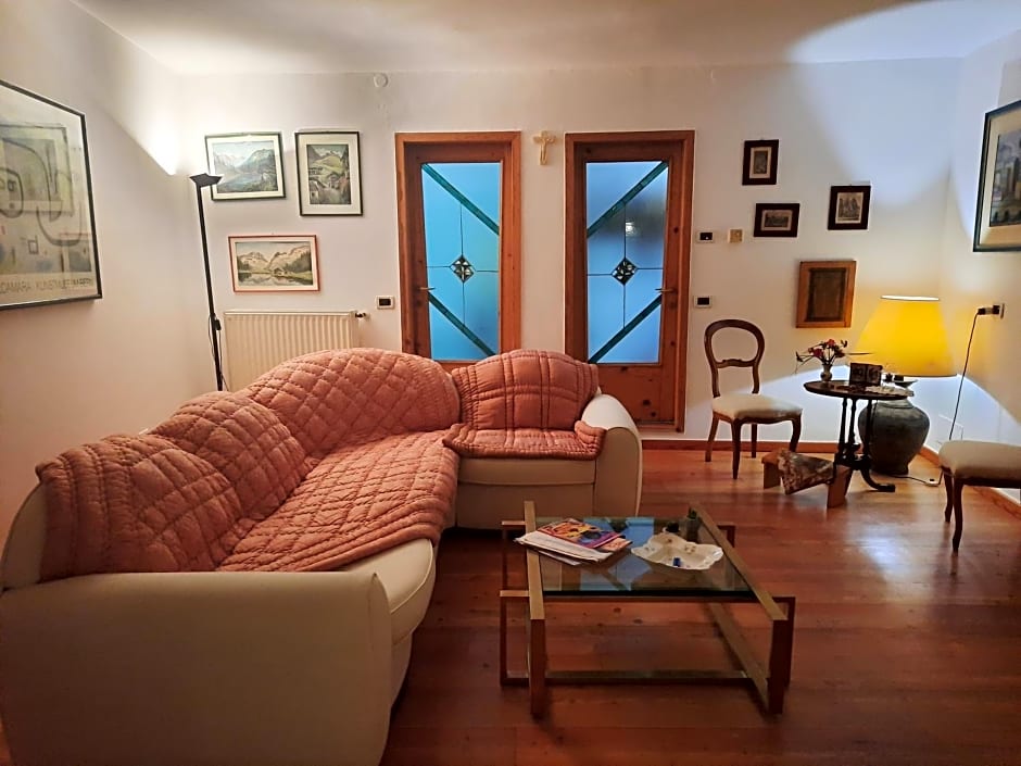 Alla Curva di Elia Manzoni