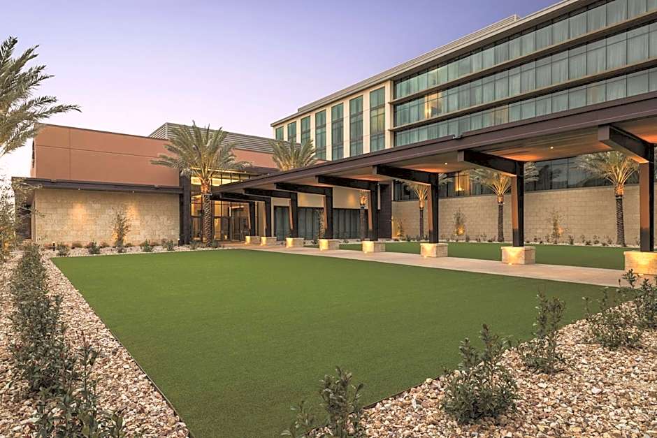 Hilton North Scottsdale at Cavasson