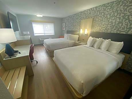 Queen Room with Two Queen Beds and Walk-In Shower - Non-Smoking