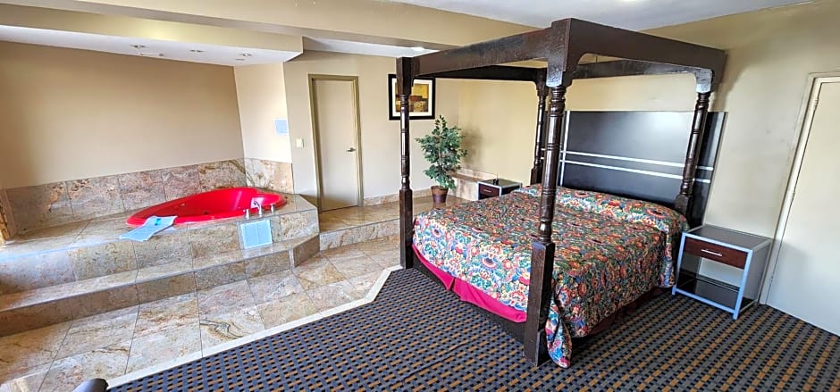 Town House Inn and Suites