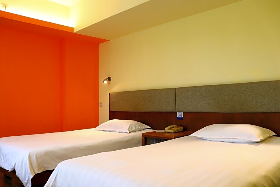 4th Zhongshan Road Garden Inn