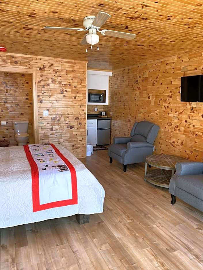 Raleigh Rooms & Taylor's Crafts