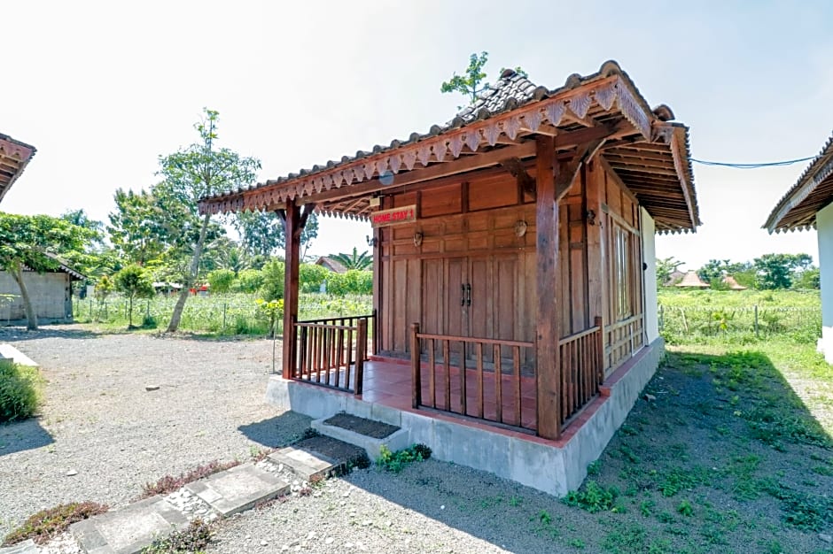 Balkondes Duta Menoreh by ZUZU