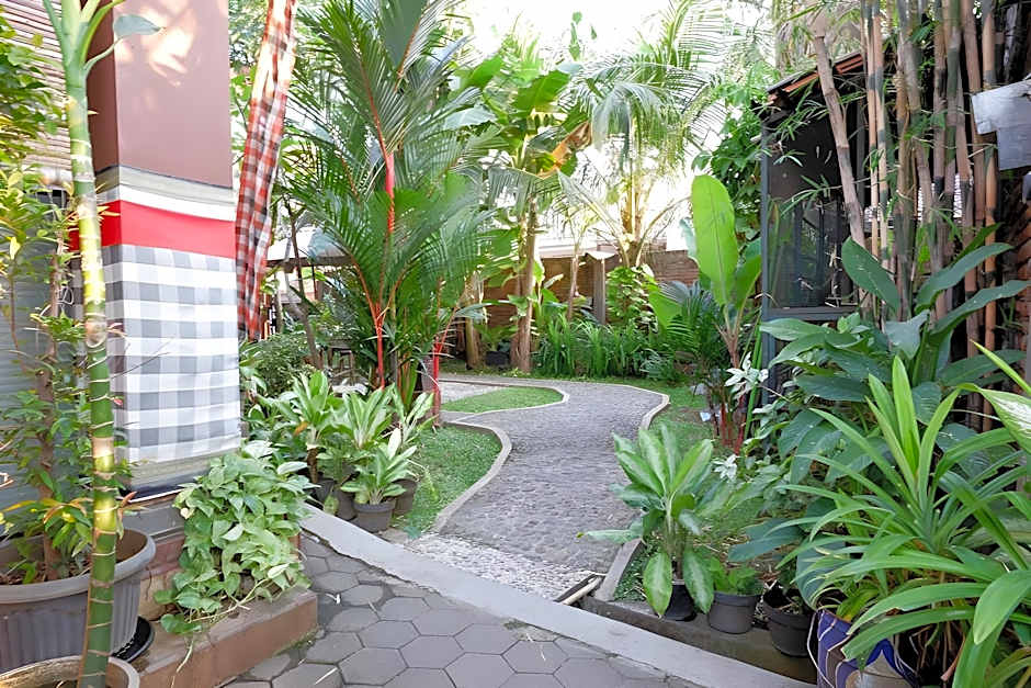 RedDoorz Syariah near Menara Kudus