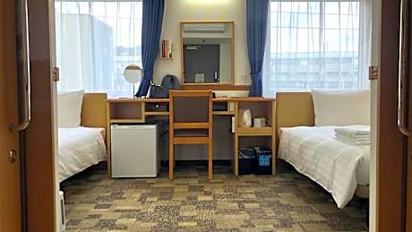 Accessible Twin Room - Non-Smoking
