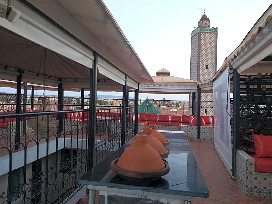Hotel LAHLOU riad Cafeteria