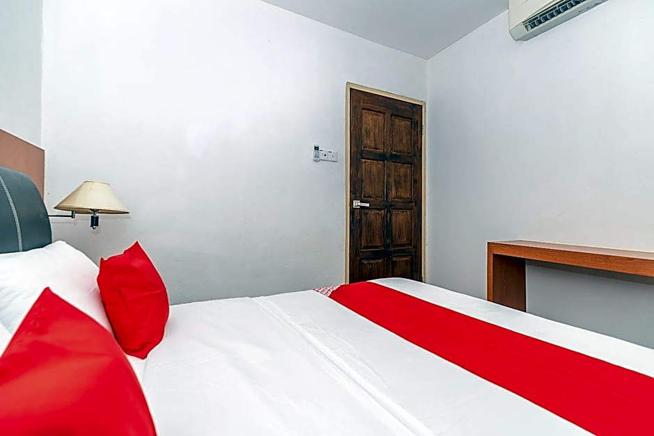 OYO 90036 Eagle Wood Garden